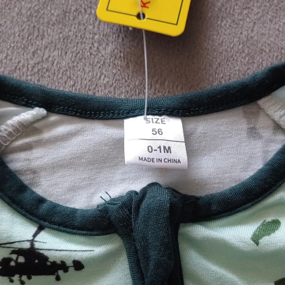 BNWT Unbranded Military Print Newborn Gender Neutral Zippy Bamboo - Picture 3 of 3